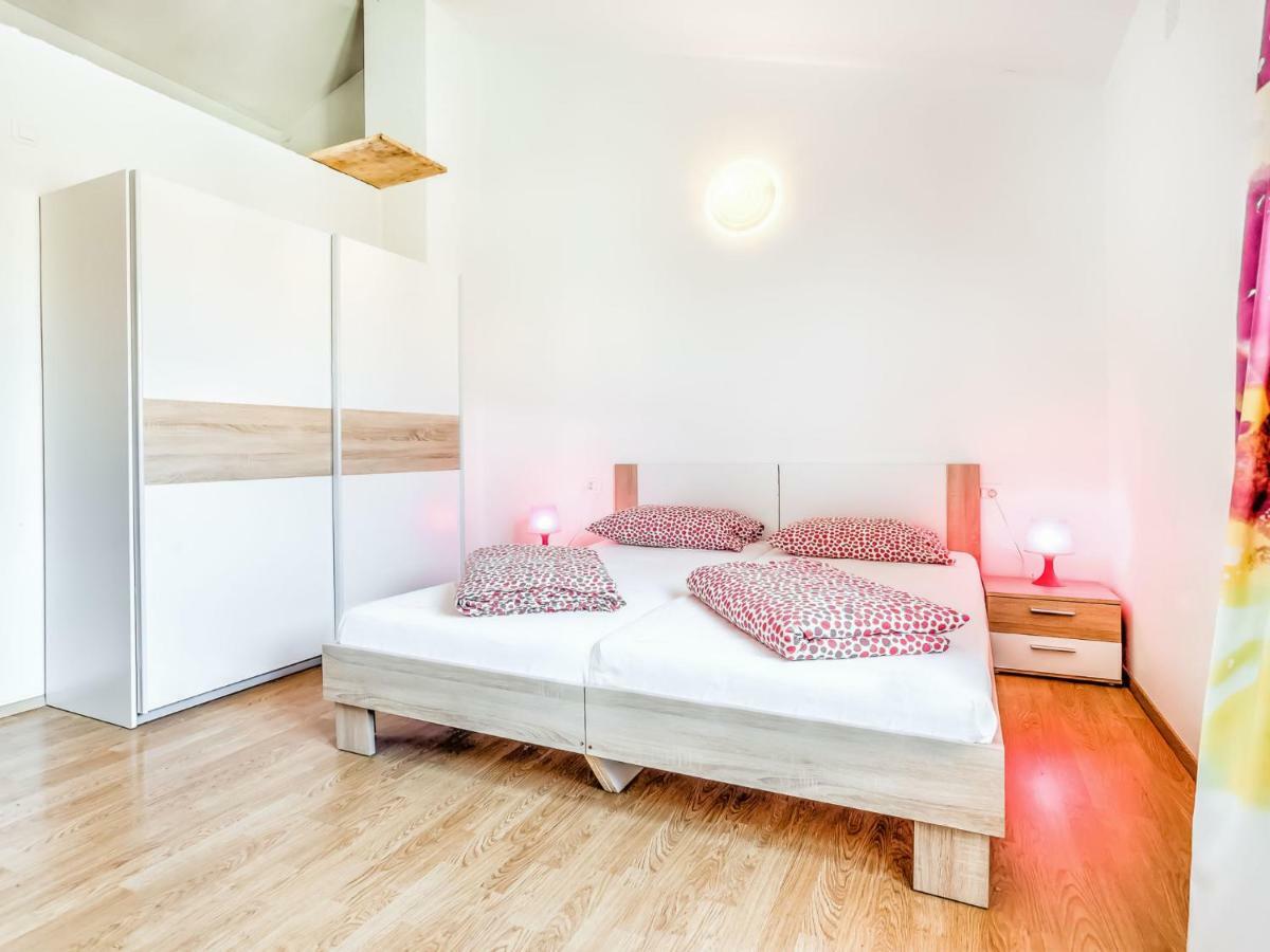 Apartment Ulika-2 By Interhome Tar-Vabriga Εξωτερικό φωτογραφία