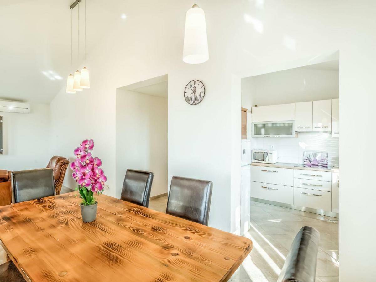 Apartment Ulika-2 By Interhome Tar-Vabriga Εξωτερικό φωτογραφία